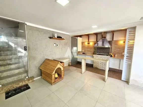 Imagem Sobrado com 3 quartos à venda, 170m² - Encruzilhada/Santos