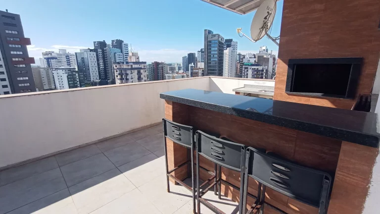 Imagem Cobertura à venda, com 2 quartos, 130,3m²