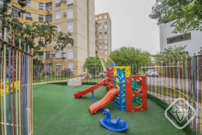 Imagem Apartamento iluminado e mobiliado, em localização prática e com infraestrutura completa.

São 2 ...