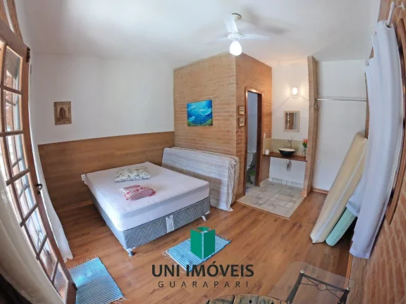 Imagem Maravilhosa chácara com casa sede mais 3 Suítes para locação, área de lazer a venda na região de Meaipe - Guarapari.