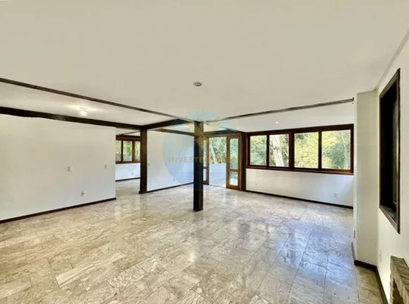 Imagem Casa em Condomínio a Venda no bairro Granja Viana - Carapicuíba, SP