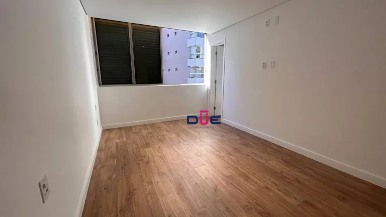 Imagem Apartamento com 3 dormitórios à venda, 186 m² por R$ 2.290.000,00 - Boqueirão - Santos/SP