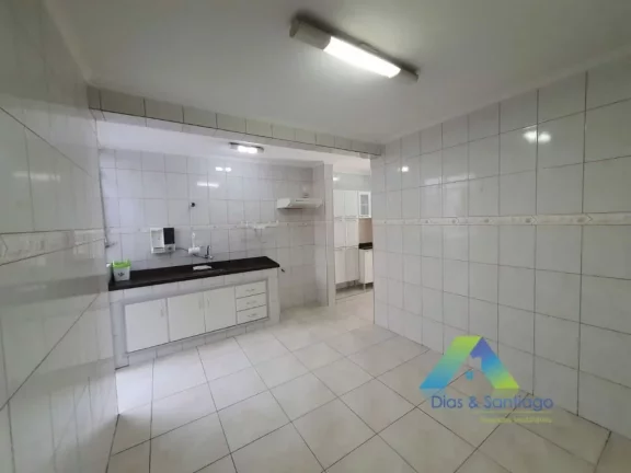 Imagem RUDGE RAMOS Excelente casa térrea , 141 metros 3 dormitórios, espaço gourmet, 3 vagas com ótima localização e valor !!