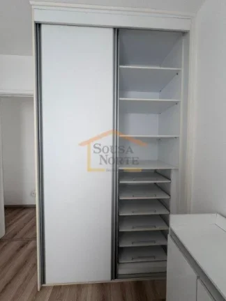 Imagem Apartamento em condomínio de torre única com 28 andares, 70 m² de área privativa. O imóvel poss...