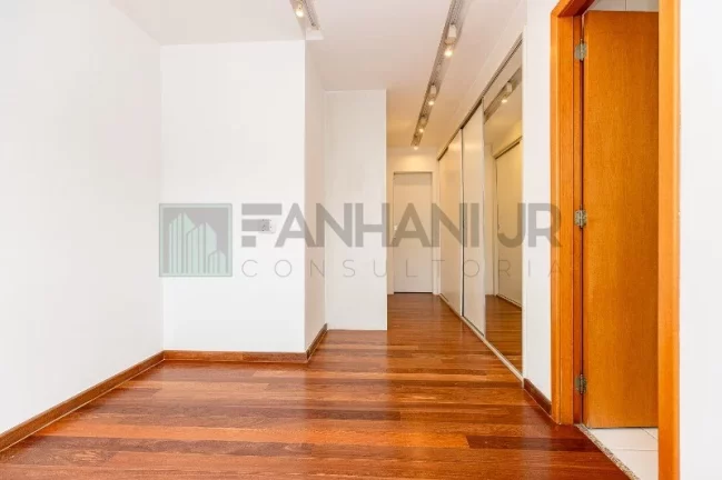 Imagem Venha conhecer o apartamento dos seus sonhos! Totalmente pronto para morar e impecável, este apartamento conta com uma sala ampla e integrada à varand