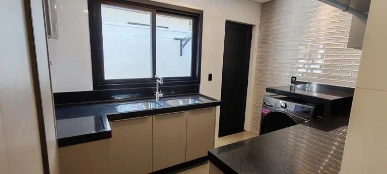 Foto do imóvel: Sobrado de Luxo com Área de Lazer Completa Condomínio Treviso, Bairro Fag, Cascavel - Venda