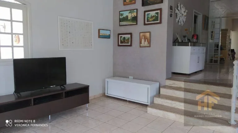 Imagem Casa de 250m² à venda, com 3 quartos (1 suíte), localizada no Sítio dos Pintos, Recife - Pernambuco.