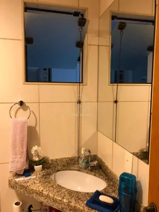 Imagem Charmosa casa em condomínio fechado com dois quartos varanda a venda em itacimirim