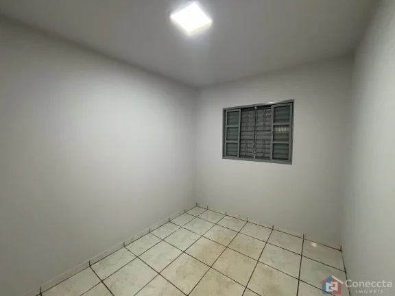 Imagem Casa para Locação no Santa Terezinha em Patos de Minas – 3 Quartos, Suíte e Garagem