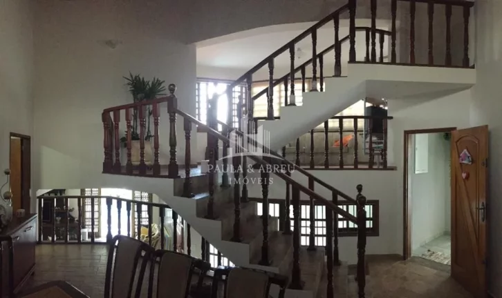 Imagem Sobrado Fantástico de Alto Padrão em Bragança Paulista-SP, Piscina e muito mais