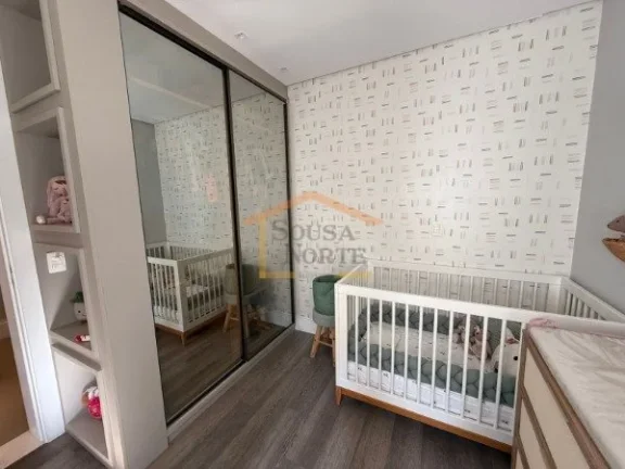 Imagem Apartamento mobiliado com 180 m², 3 dormitórios, sendo 3 suítes, 4 banheiros, 3 vagas e varanda. ...