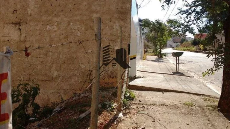 Imagem Lote a venda no Bairro Cabral Contagem Mg