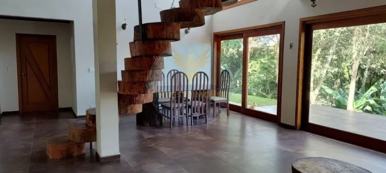 Imagem Casa em Condomínio a Venda no bairro Granja Viana - Jandira, SP