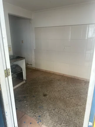 Imagem Terreno de 300m² localizado em Santo André, SP, ideal para projetos comerciais ou de investimento.