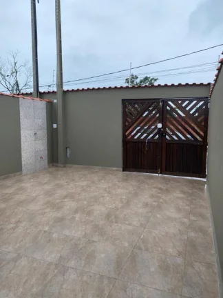 Imagem Casa para Venda em Mongaguá, Jardim das Palmeiras, 2 dormitórios, 1 suíte, 1 banheiro, 2 vagas