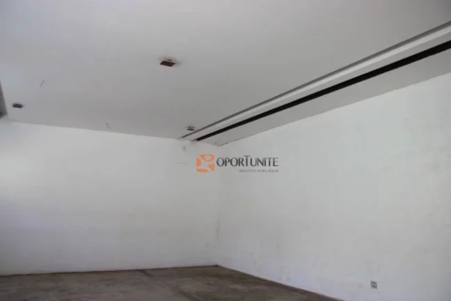 Imagem Casa comercial e ou residencial com piscina, sauna...