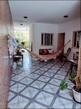 Imagem Casa à venda no Bairro Coroa do Meio - Amplos espaços, 3/4 com suíte e 4 vagas de garagem!
