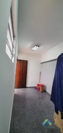 Imagem Sobrado a 8 minutos da estação do metro Jabaquara com 2 dormitórios, 2 vagas, amplo quintal proximo a comercios e principais avenidas.