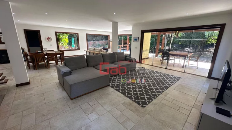 Imagem Linda Casa Alto Padrão em Geribá - Búzios RJ