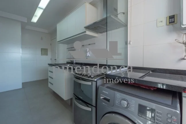 Imagem Apartamento a venda Pinheiros com 2 quartos (1 suíte) e 1 vaga, 68m²