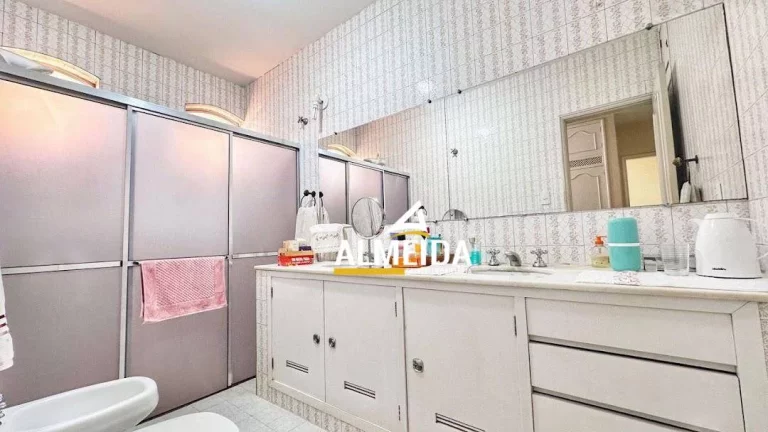 Imagem Casa com 3 dormitórios à venda, 234 m² por R$ 950.000,00 - Cidade Claret - Rio Claro/SP
