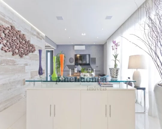 Imagem Apartamento com 3 suítes e 3 vagas à venda na Vila Romana, 188 m2