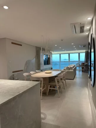 Apartamento Frente Mar à venda na Barra Sul em Balneário Camboriú/SC