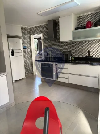 Imagem Apartamento de Luxo na Vila Uberabinha: 4 Quartos, 3 Suítes, 2 Salas, 4 Banheiros, 3 vagas. Venha Conhecer o seu Novo Lar!