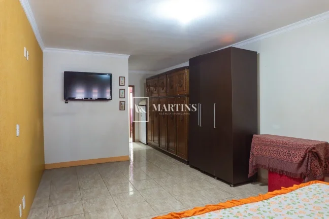 Imagem ? Casa Escriturada no Setor Leste do Gama - Rua Principal!

Excelente oportunidade para moradia ou i...