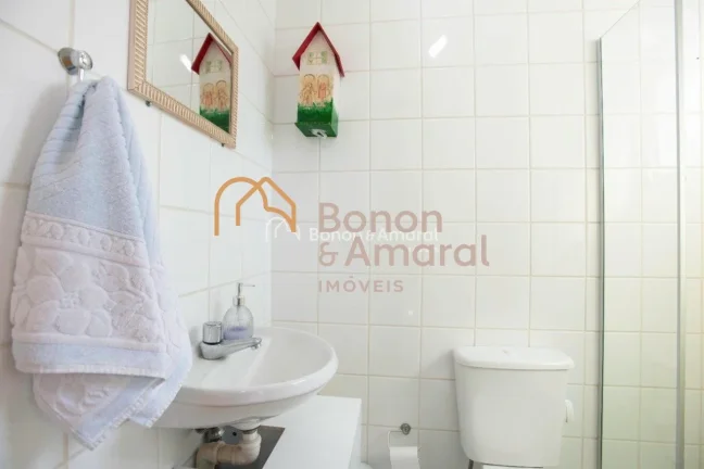 Imagem Ótimo apartamento à venda com 4 quartos, 1 suíte, varanda e 2 vagas de garagem.
Condomínio local...