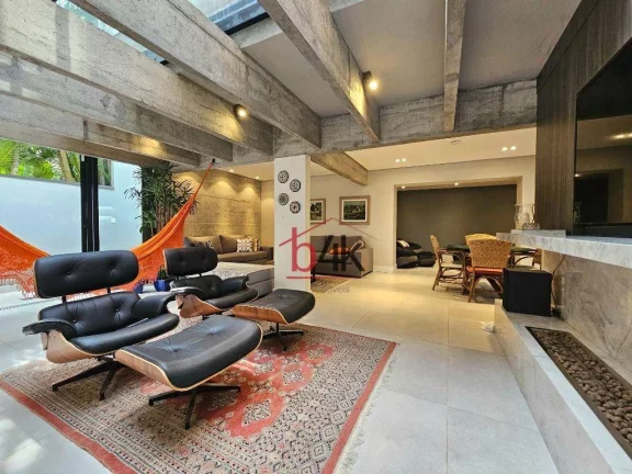 Imagem Casa mobiliada à venda com 408 m², 3 dormitórios suítes e 3 vagas R$ 5.832.000 - Brooklin