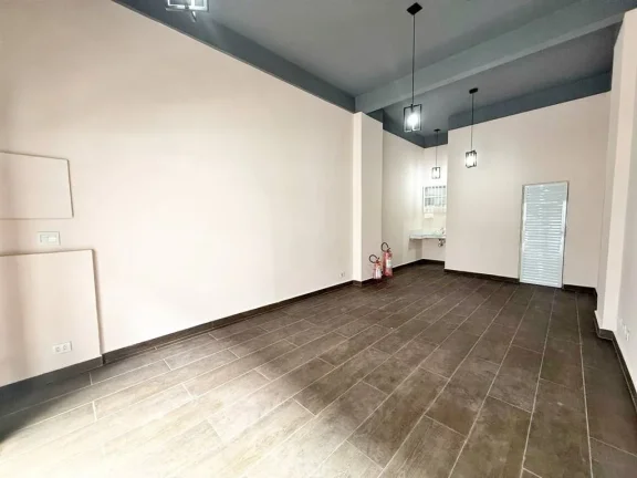 Foto do imóvel: COMERCIAL COM 27 m² - BOQUEIRAO - PRAIA GRANDE SP