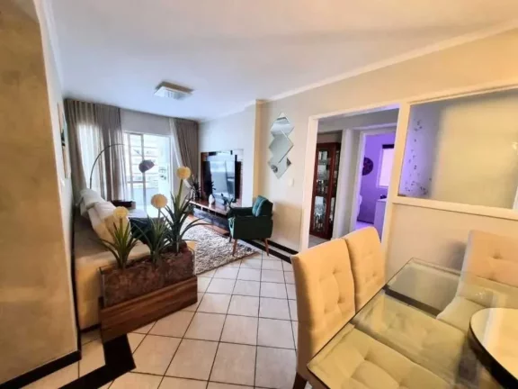 Imagem Apartamento mobiliado com 4 dormitórios sendo 1 suíte e 2 vagas de garagem em Balneário Camboriú