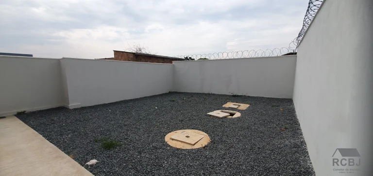 Imagem CASA RESIDENCIAL em ESMERALDAS - MG, MELO VIANA