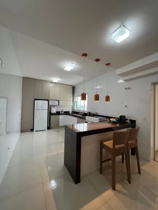 Imagem APARTAMENTO DE ALTISSIMO PADRÃO NO EDIFÍCIO CLIMENE NOVELINO EM REGIÃO CENTRAL DA CIDADE