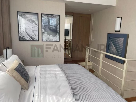 Imagem Venha se encantar com esta incrível cobertura/loft moderna, localizada em um dos bairros mais nobres de São Paulo, no Jardins! Com um design sofisti