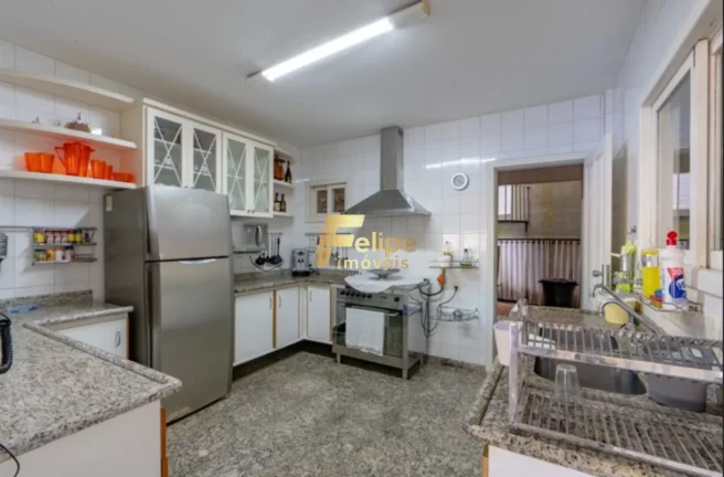 Imagem BELÍSSIMA CASA COM 04 QUARTOS, SENDO 03 SUÍTES, COM UMA LINDA PISCINA, À VENDA EM FRADINHOS, VITÓRIA/ES!