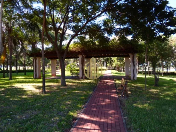 Imagem Terreno em condomínio de Alto Padão.