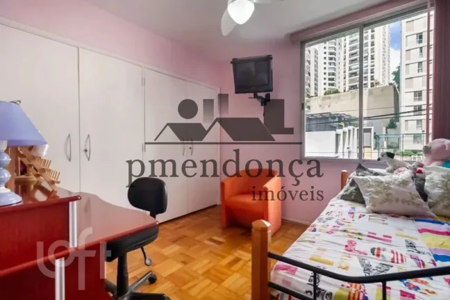 Imagem Apartamento em Higienópolis com 130m², 3 quartos (1 suíte) e 1 vaga.