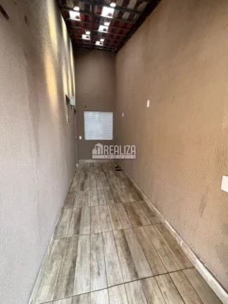 Imagem Casa à venda no Condomínio Moradas, no bairro Recreio dos Bandeirantes, em Uberaba