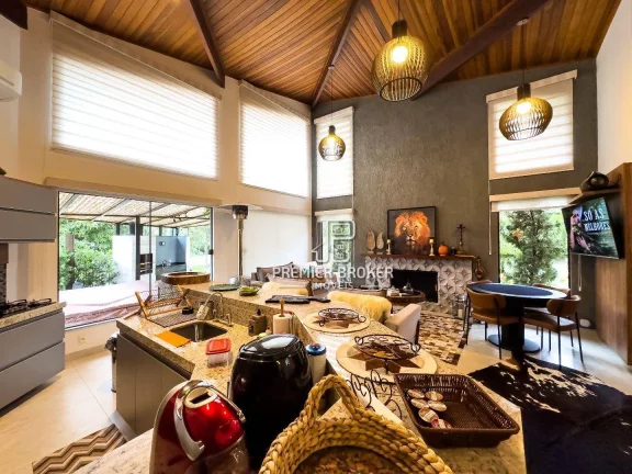 Imagem Casa à venda, 115 m² por R$ 1.050.000,00 - Vargem Grande - Teresópolis/RJ