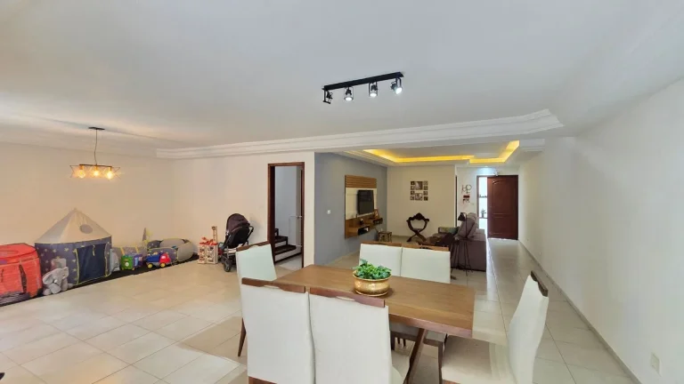 Imagem Casa com 3 suítes à venda, 259 m² por R$ 1.150.000