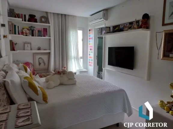 Imagem Apartamento para vender no Rio Vermelho, quatro quartos