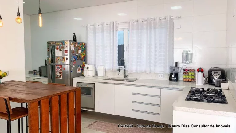 Imagem Casa com 3 suítes, 271 m², à venda por R$ 1.590.000- Ganja Viana - Cotia/SP