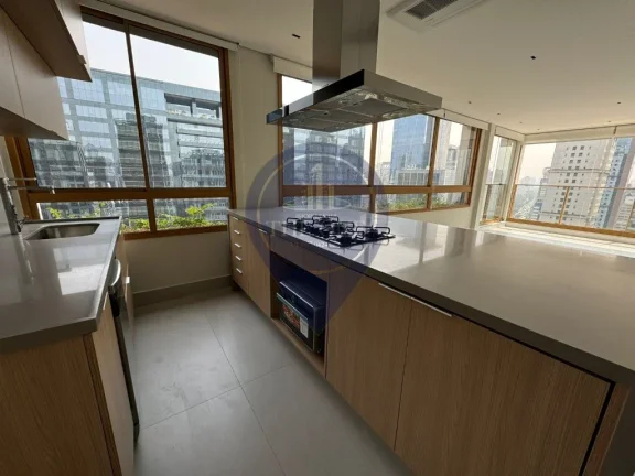 Imagem Apartamento de Luxo para Locação no Itaim Bibi - São Paulo-SP: 3 Quartos, 3 Suítes, 2 Salas, 4 Banheiros, 2 Vagas de Garagem!