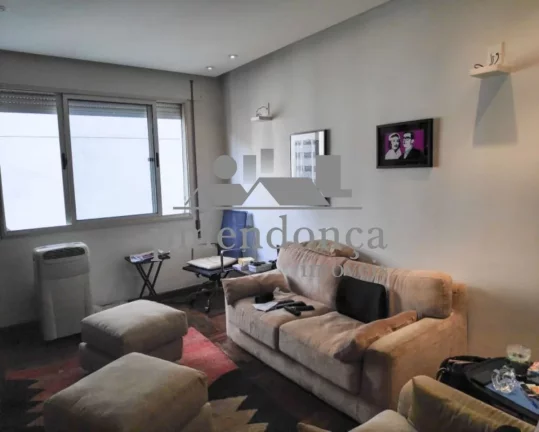 Imagem Apartamento com living para 02 ambientes, amplas janelas, lavabo, dormitórios ricos em armários, b...