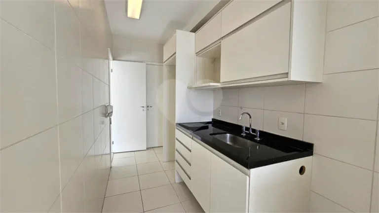 Imagem Apartamento para alugar com 3 quartos, sendo 2 suítes, no condomínio Parques da Lapa, São Paulo - SP
