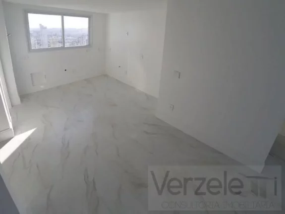 Imagem Apartamento Quadra Mar para Venda em Balneário Camboriú / SC no bairro Centro