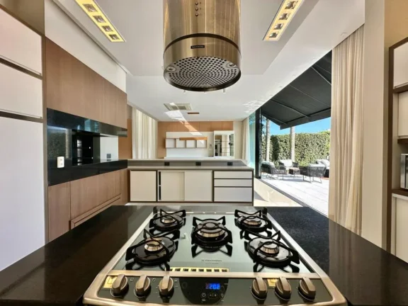 Imagem Casa em Condominio 5 Dormitórios - Bairro xangri-la