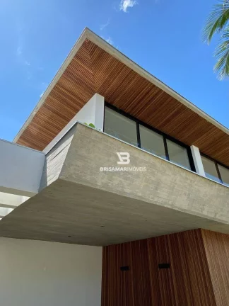 Imagem CASA DE ALTO PADRÃO EM CONDOMÍNIO PRIVILEGIADO NO GUARUJÁ – 5 SUÍTES, ÁREA GOURMET E BEACH HOUSE